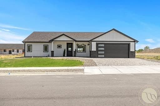 2676 Strapper Ln photo 2