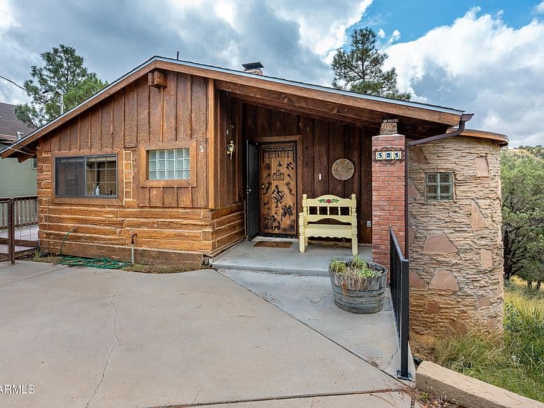 505 E KAREN Drive photo 1