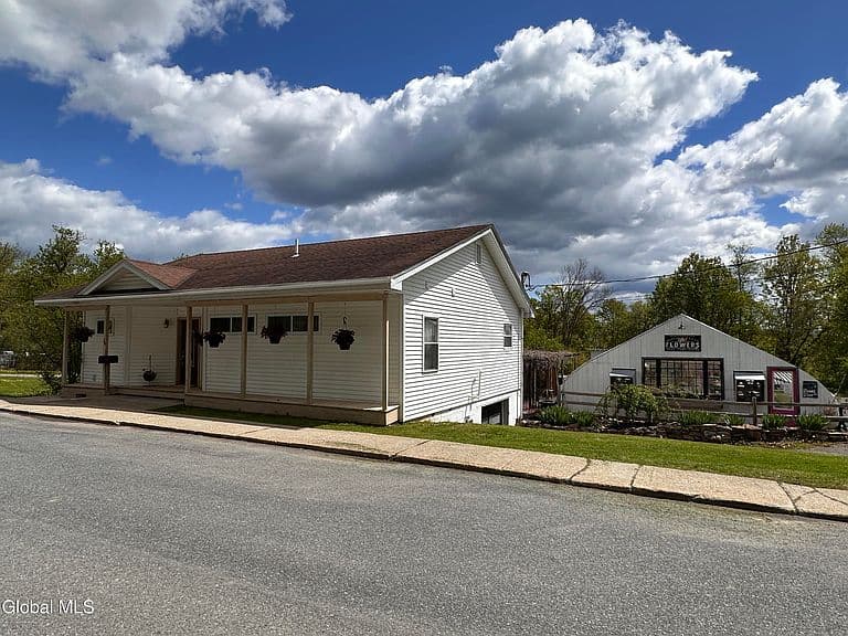 24 Mount Hope Avenue photo 1