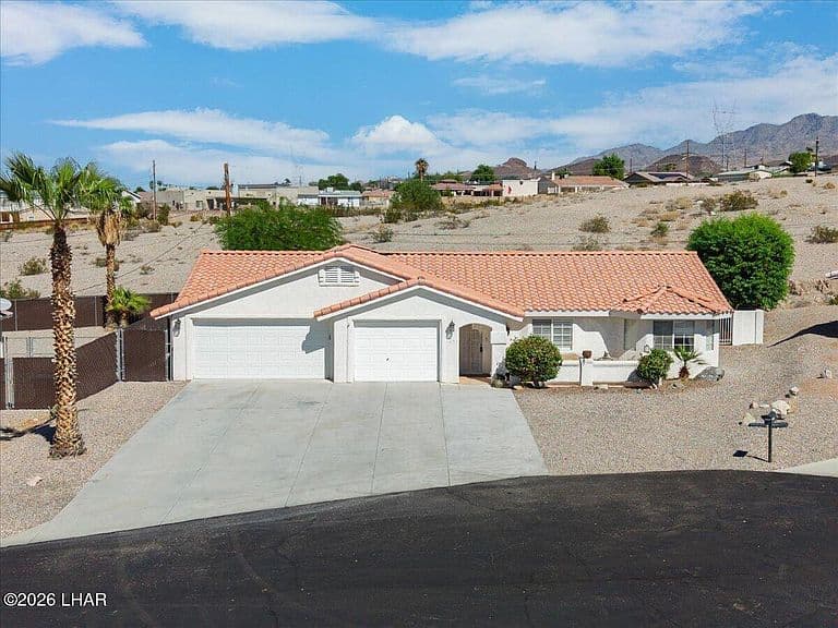3795 Buena Vista Plz photo 1