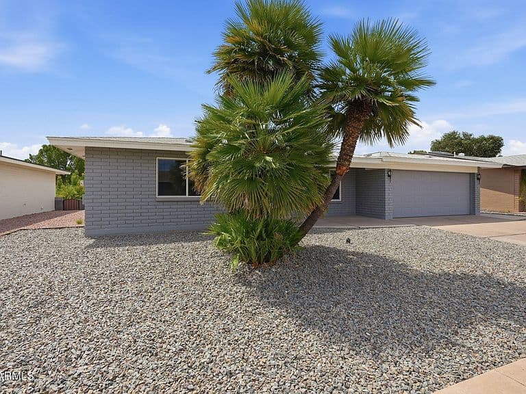 4039 E CATALINA Circle photo 3
