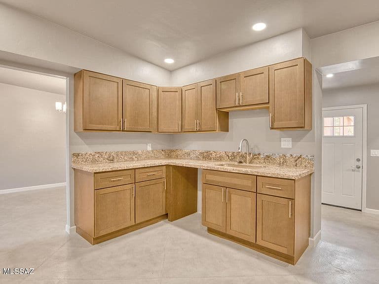 12241 N Calle De La Solana photo 4