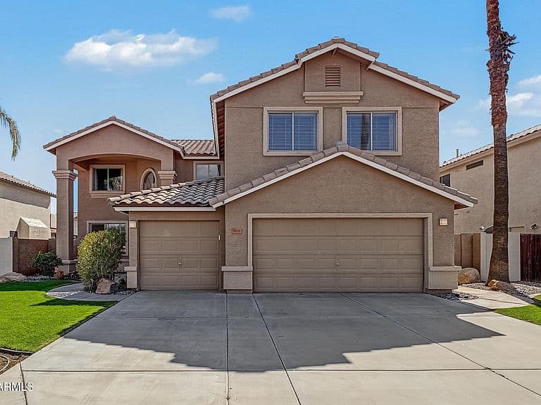 465 W REDWOOD Drive photo 1