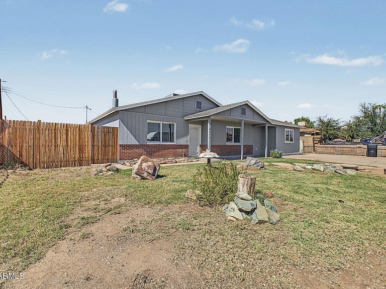 2350 N 51ST Drive photo 2