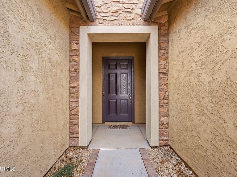 16167 W MONTEROSA Street photo 4