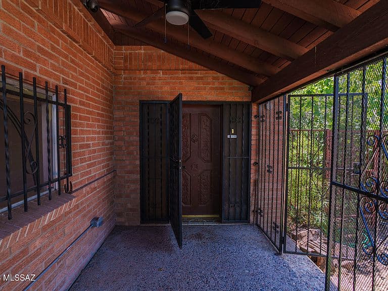 908 N Catalina Ave photo 2