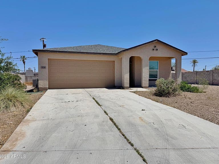 9236 W MADERO Drive photo 1