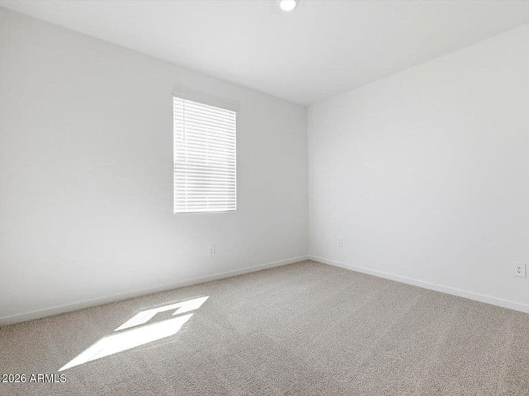 24440 W CHAMBERS Street photo 4