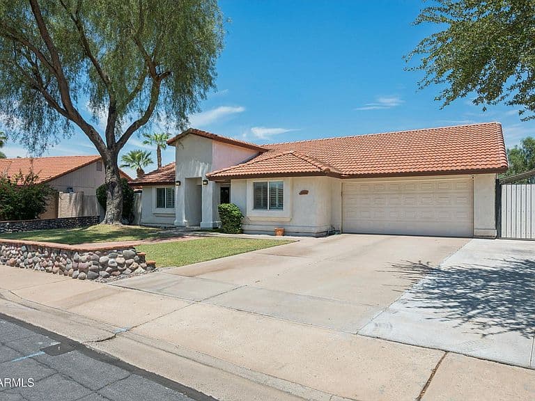 1350 W ESCARPA Street photo 5