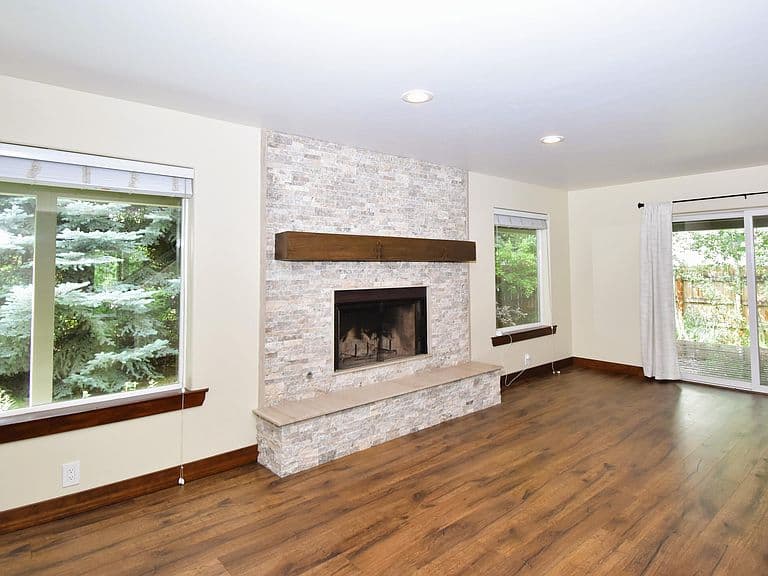420 Whitetail Dr photo 4