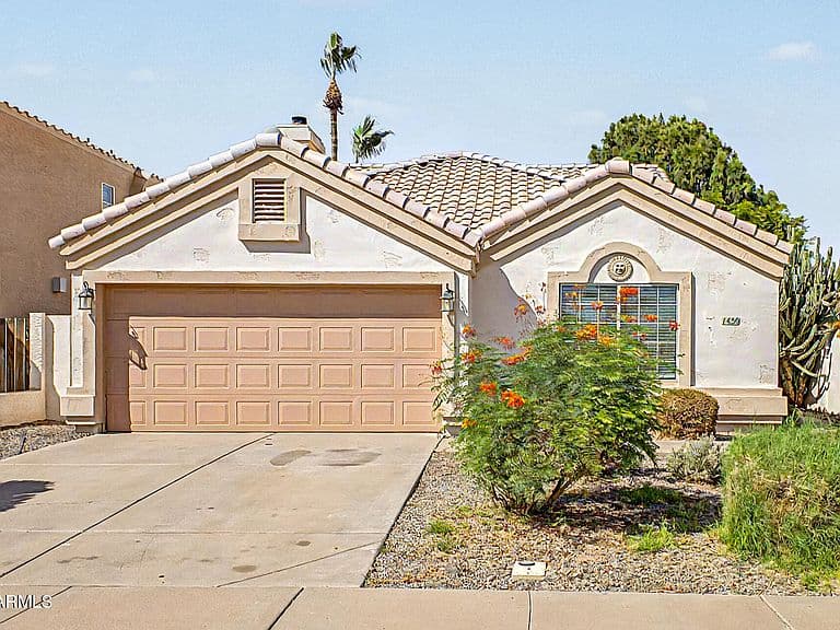 1430 E CINDY Street photo 1
