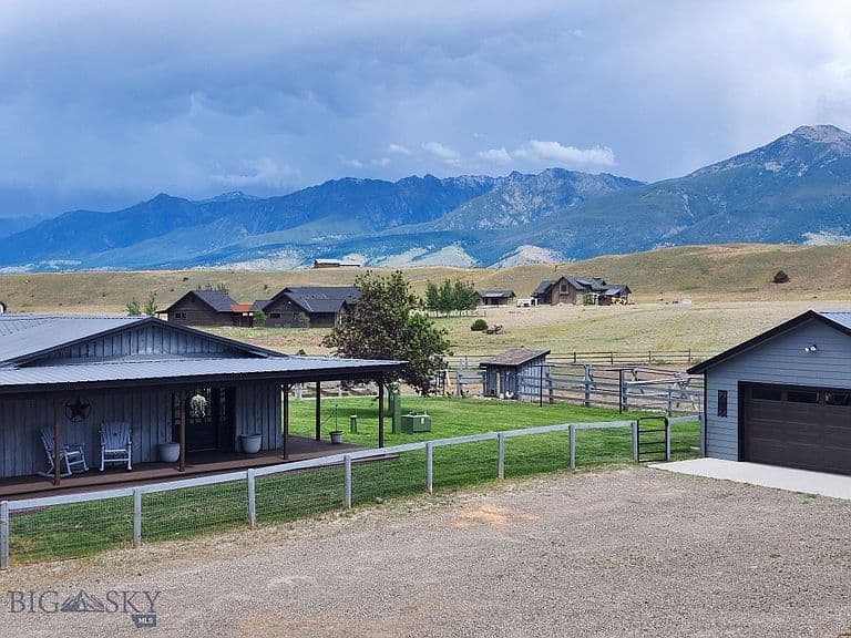 56 Yellowstone Trl photo 1