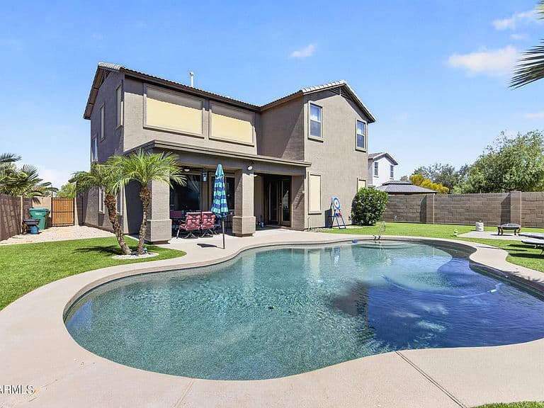 20621 N JONES Drive photo 3