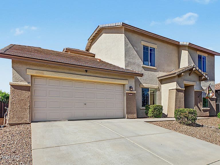 9449 N Weather Hill Dr photo 2