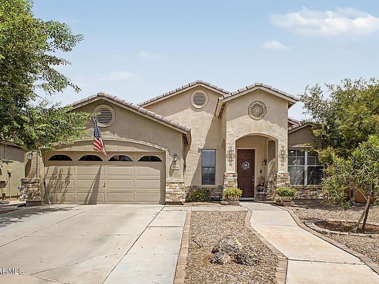 43186 W LINDGREN Drive photo 4