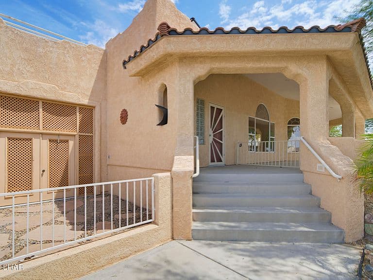 1200 Crater Ct photo 4