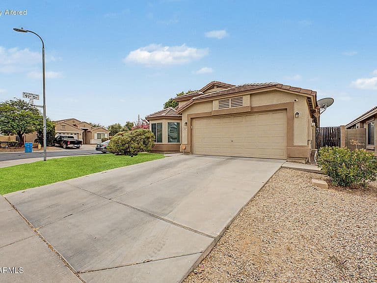 9107 W FLORENCE Avenue photo 4