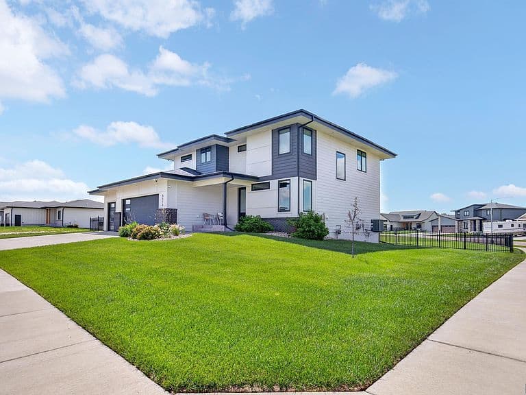 5513 W Patriot St photo 5