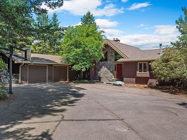 310 Lake Hills Dr photo 3