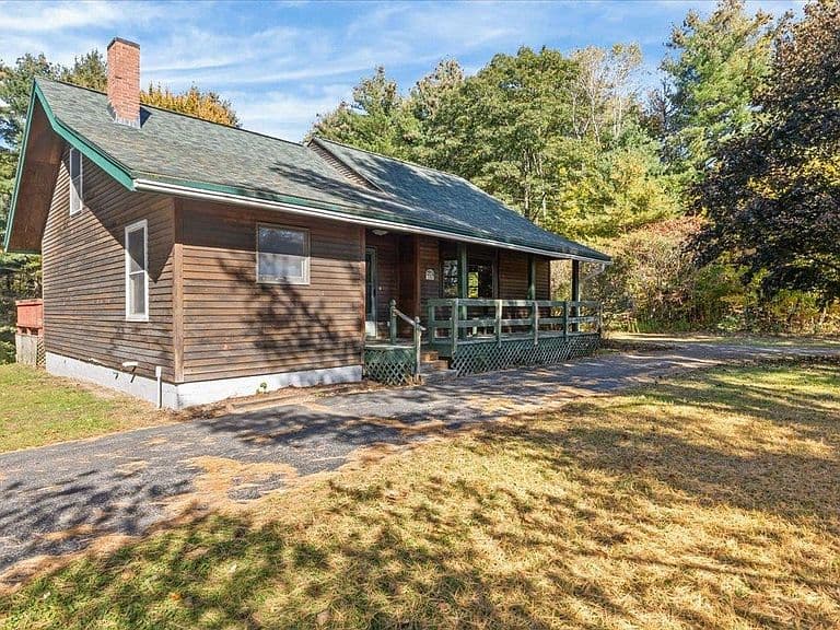 155 West Milton Road photo 3
