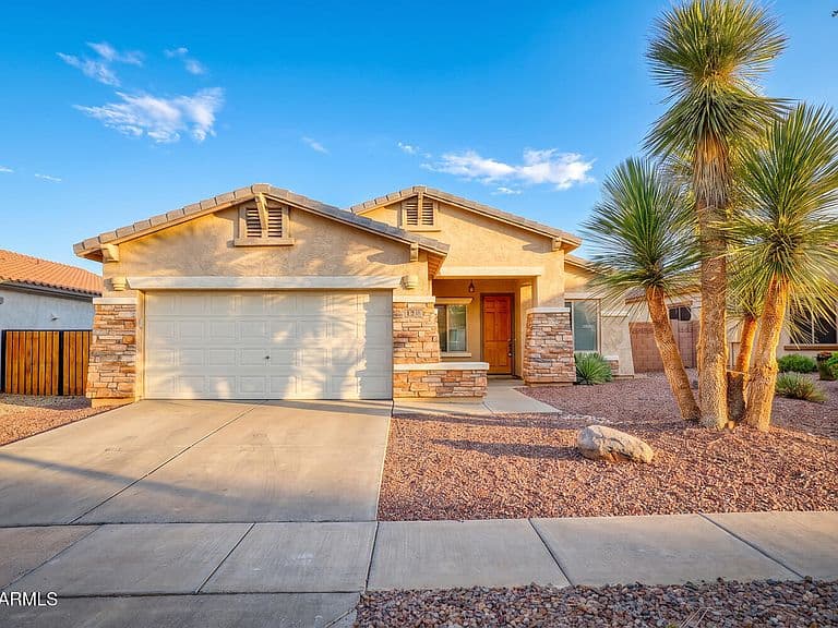 844 E INDIAN WELLS Place photo 2