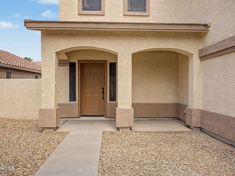 44122 W CYPRESS Lane photo 4