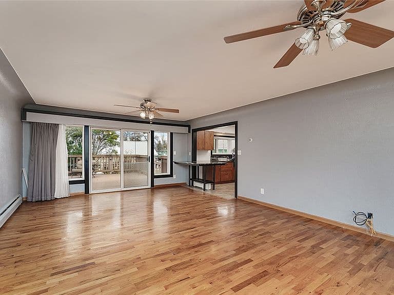 1247 Wicks Ln photo 3