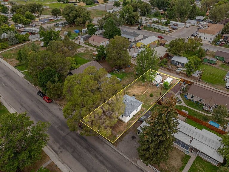 520 Wood St photo 4