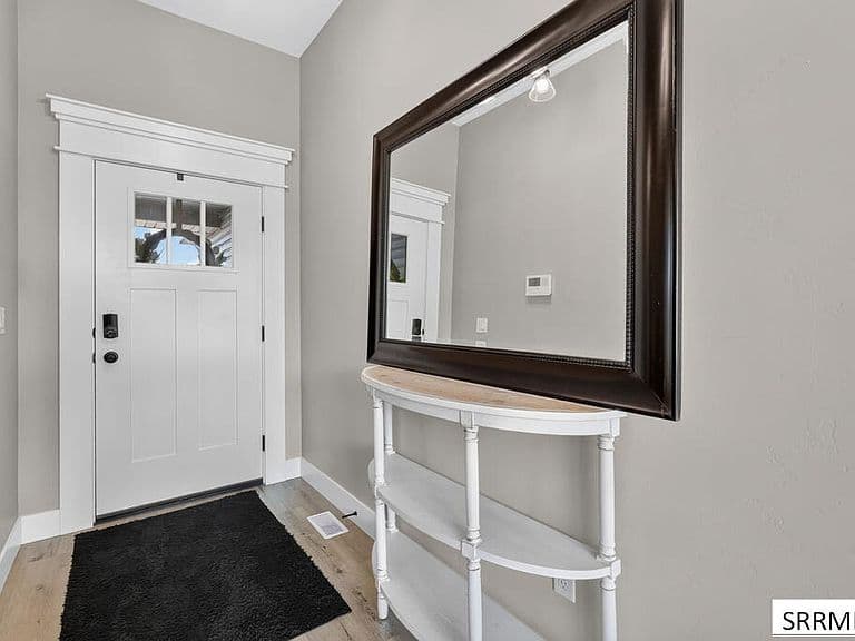 5876 Cedarwood Ln photo 3
