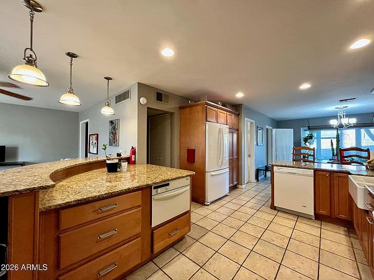6701 E GRANADA Road photo 3