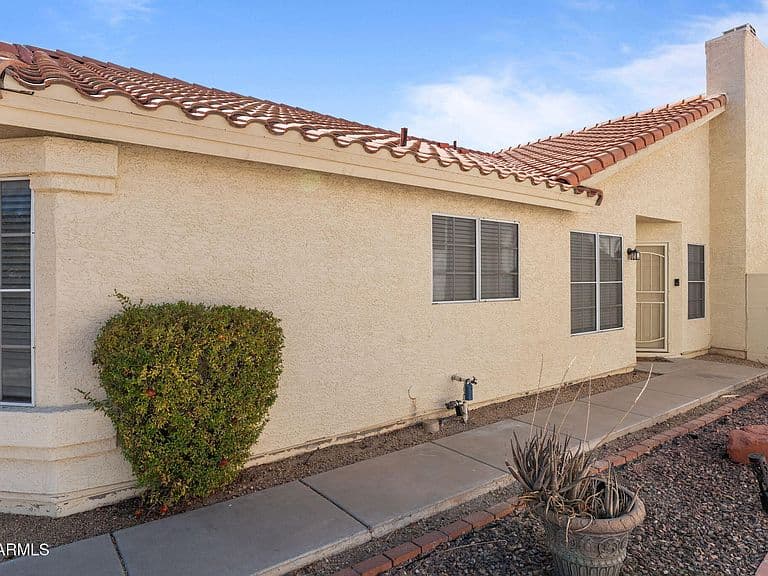 7721 W TONTO Drive photo 2