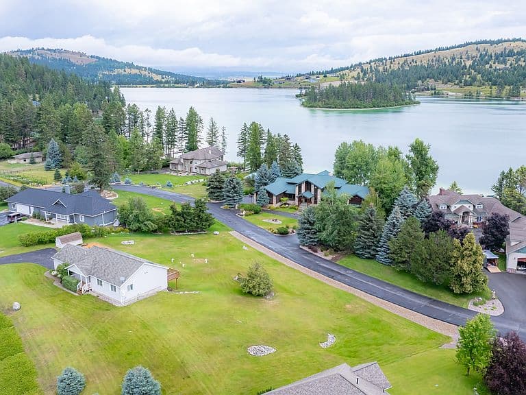 106 Rainbow Dr photo 5