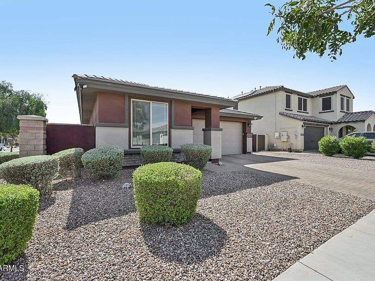 14341 W DAHLIA Drive photo 1
