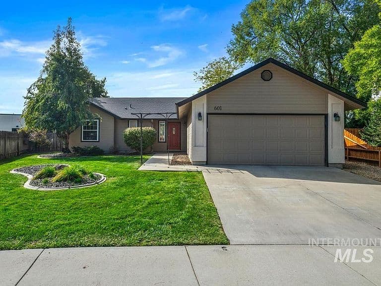 601 W Tern Dr photo 3