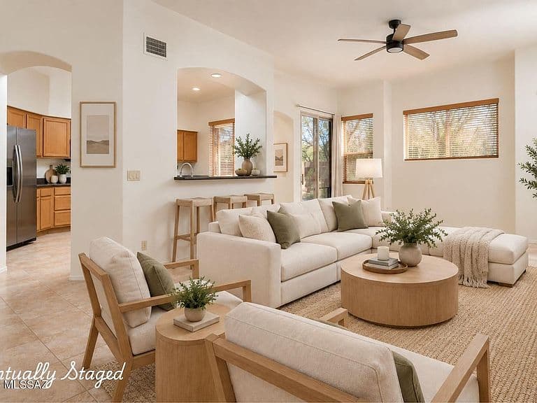 2622 N Avenue Valiente photo 3