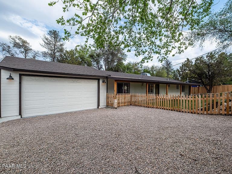 2013 Estrella Rd photo 4