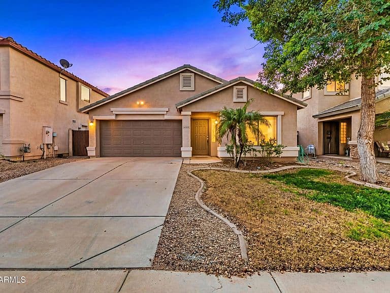 40939 W Hayden Dr photo 1