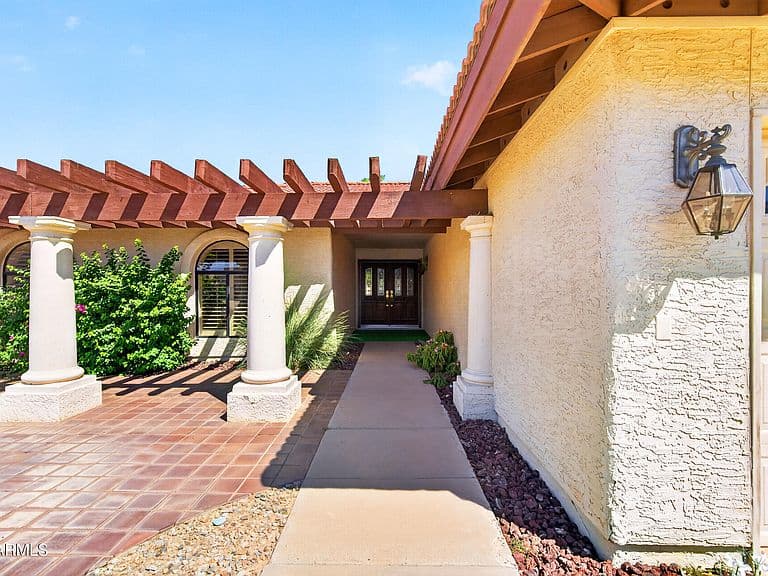 10422 E REGAL Drive photo 5