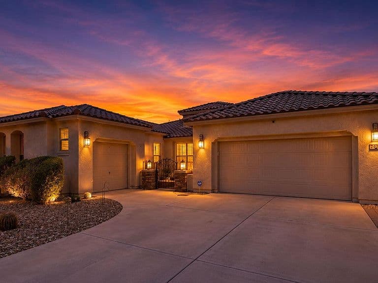 2407 W MAYA Way photo 1