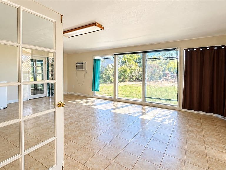 8655 S Cedar Street photo 3