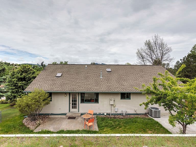 6270 Timothy Ct photo 4