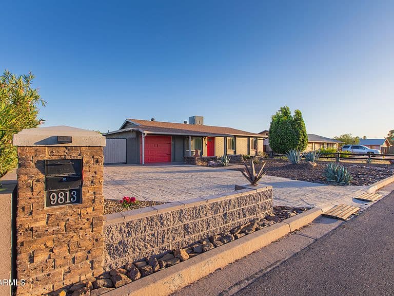 9813 E ADOBE Road photo 2