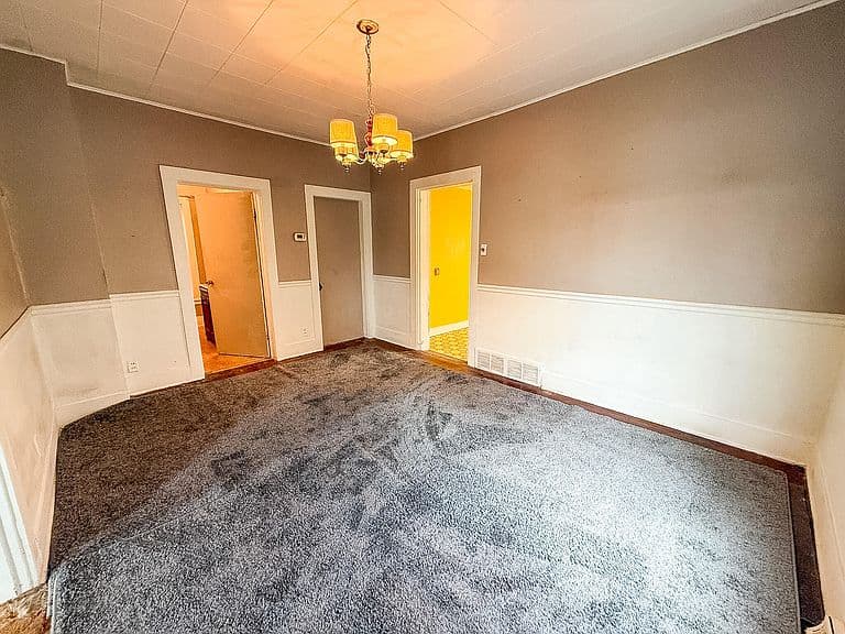 314 Samara Ave photo 5