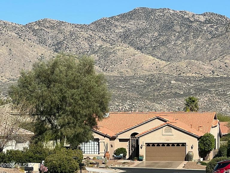 37547 S Canyon Side Dr photo 3