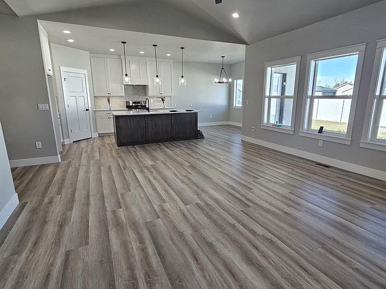 1522 W Ruby Dr photo 4