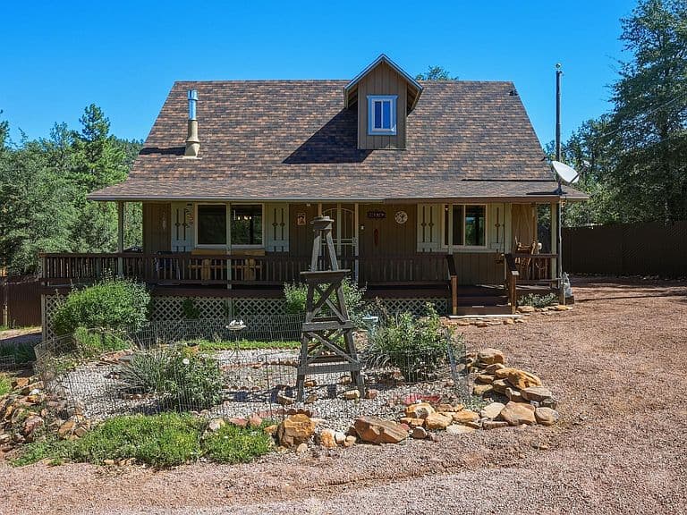 8076 W Lufkin Dr photo 3