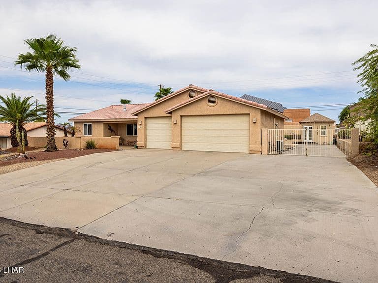 3631 McCulloch Blvd N photo 2