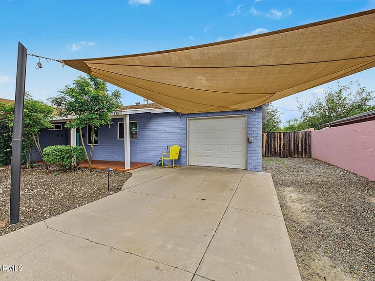 1713 W MACKENZIE Drive photo 4
