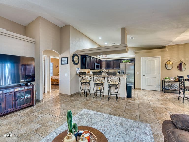 395 Stallion Ln photo 5