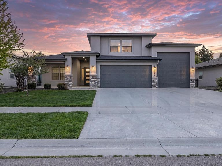 1789 N Monterossa Way photo 2
